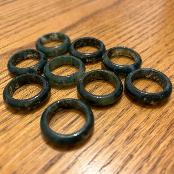 Single Moss / Indian Agate Dark Green Stone Band Ring - Picture 1 of 7